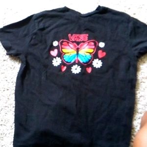 A short sleeve black shirt